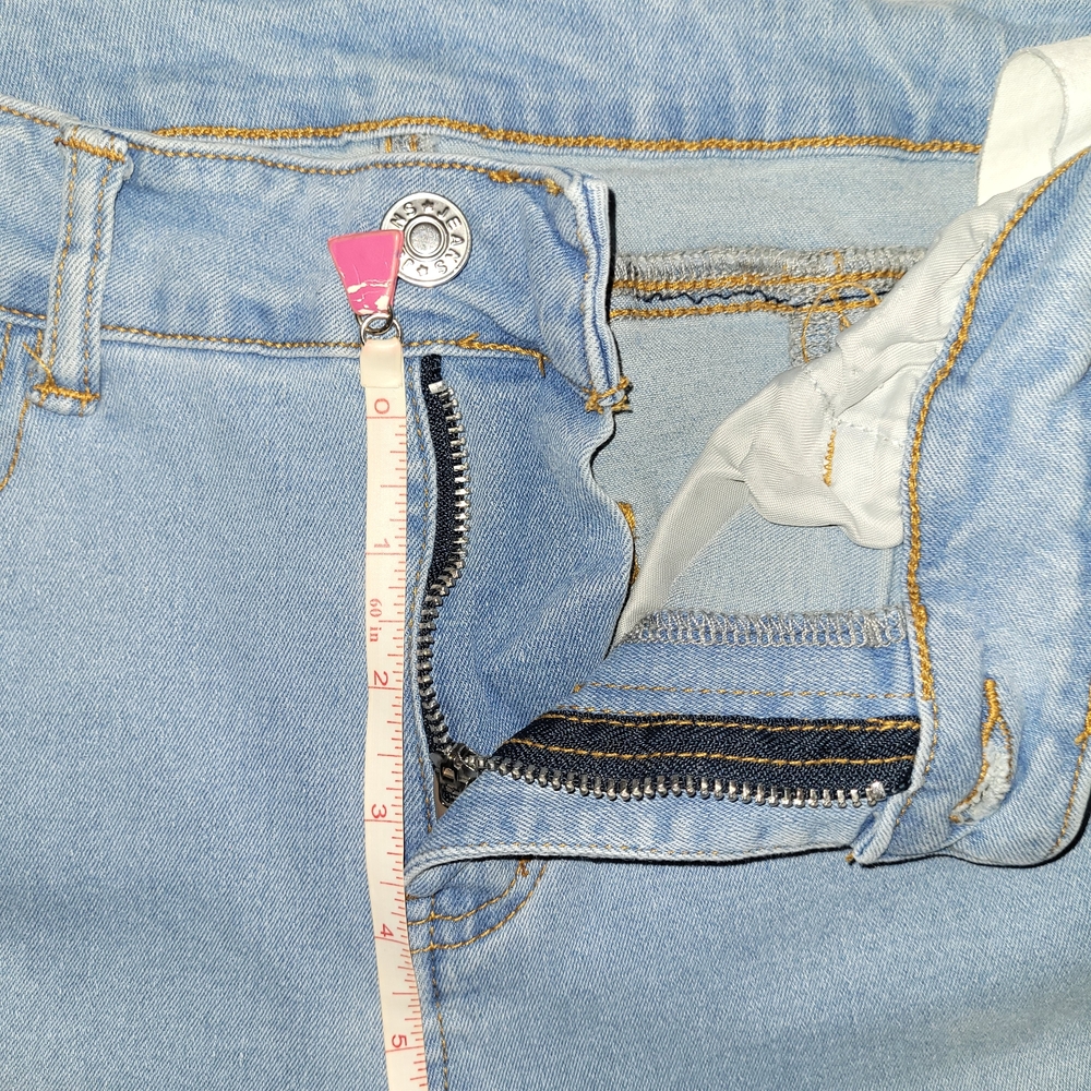 Embroidered Light Blue Jeans with Animal Design - Picture 5 of 13